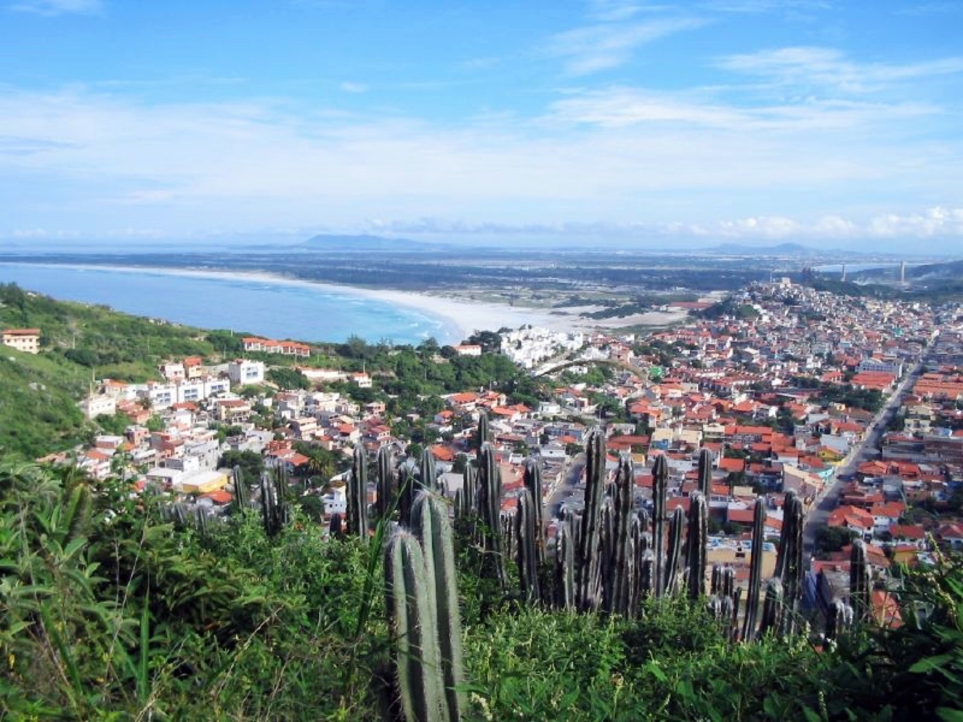 Foto real de referência turística de Arraial do Cabo, Brasil