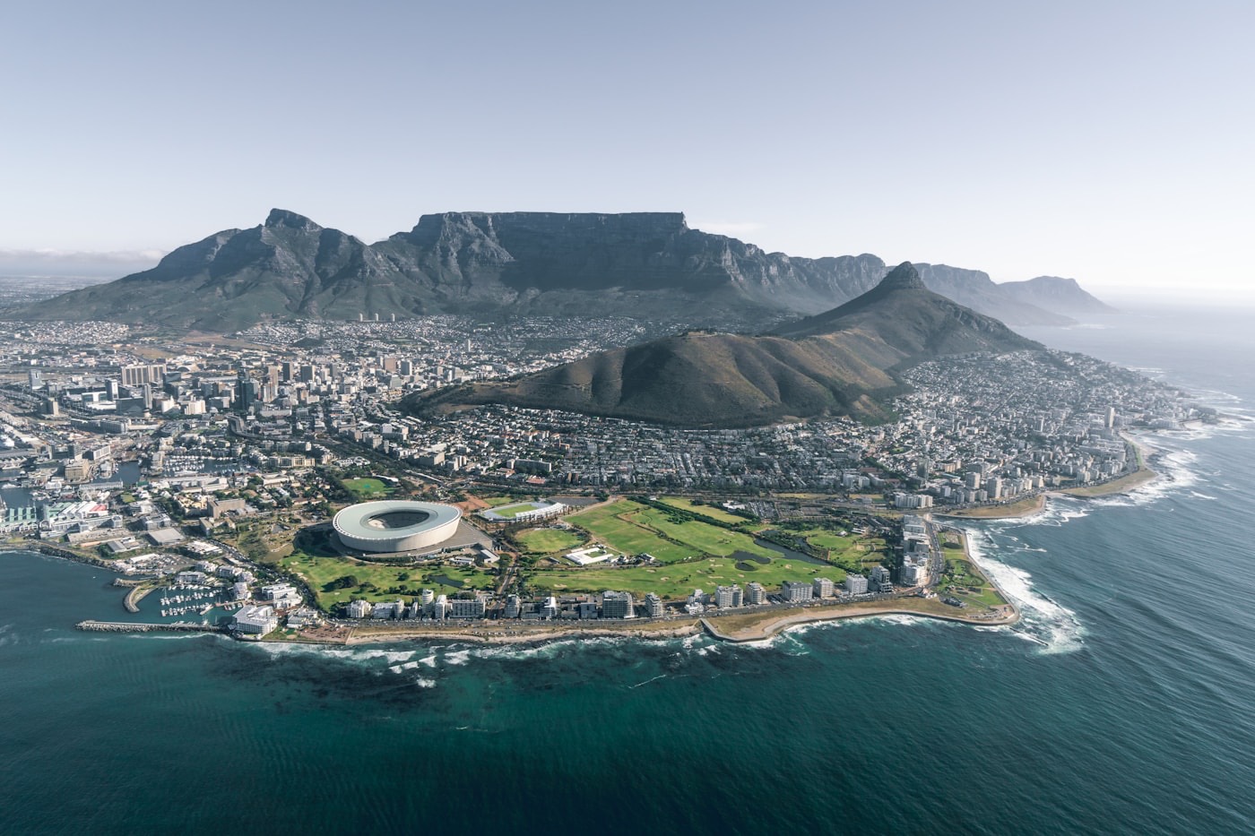 Cidade do Cabo com Table Mountain ao fundo